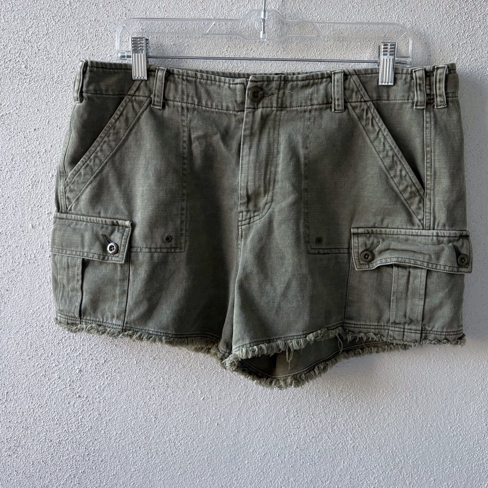 Lucky Brand Olive Green Size 32 Cargo Short Cotton Raw Hem Pocket Grunge Utility - Picture 5 of 16